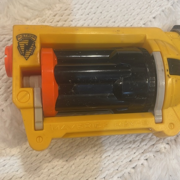 Nerf n-strike maverick rev-6 firing blaster toy rotating barrel six suction dart - Picture 7 of 12